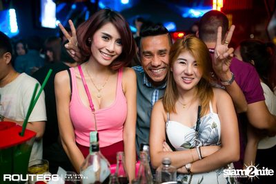 ปาร์ตี้คืนวันศุกร์ ที่ร้าน รูท ซิกตี้ซิกคลับ อาร์ซีเอ — photo 76