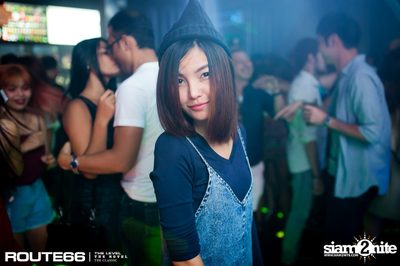 ปาร์ตี้คืนวันศุกร์ ที่ร้าน รูท ซิกตี้ซิกคลับ อาร์ซีเอ — photo 108