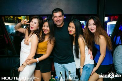 ปาร์ตี้คืนวันศุกร์ ที่ร้าน รูท ซิกตี้ซิกคลับ อาร์ซีเอ — photo 132