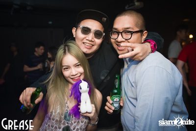 Saturday Night at Grease Bangkok, Sukhumvit Soi 49 — photo 11