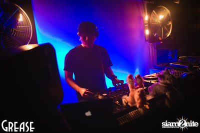 Saturday Night at Grease Bangkok, Sukhumvit Soi 49 — photo 12