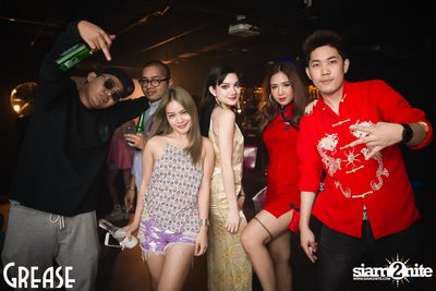 Saturday Night at Grease Bangkok, Sukhumvit Soi 49 — photo 17