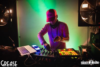 Saturday Night at Grease Bangkok, Sukhumvit Soi 49 — photo 27