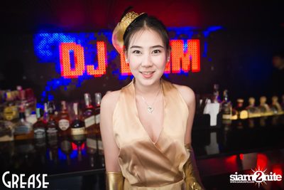 Saturday Night at Grease Bangkok, Sukhumvit Soi 49 — photo 43