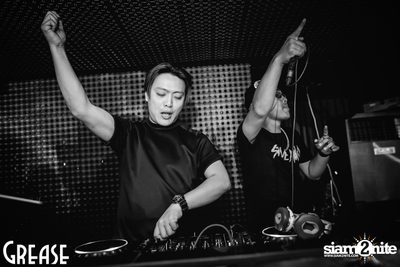 Saturday Night at Grease Bangkok, Sukhumvit Soi 49 — photo 46