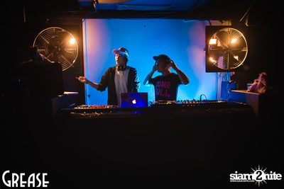 Saturday Night at Grease Bangkok, Sukhumvit Soi 49 — photo 49