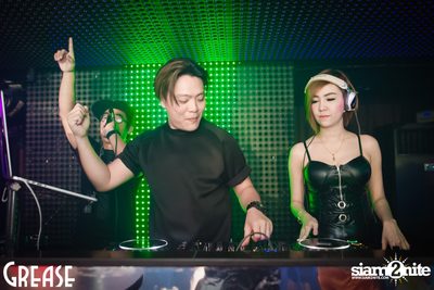 Saturday Night at Grease Bangkok, Sukhumvit Soi 49 — photo 58