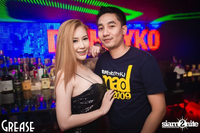 Saturday Night at Grease Bangkok, Sukhumvit Soi 49 — photo 64