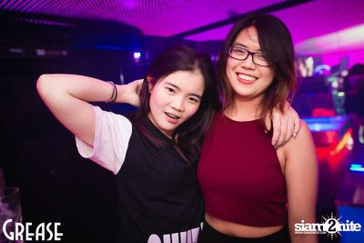 Saturday Night at Grease Bangkok, Sukhumvit Soi 49 — photo 71