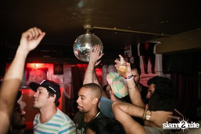 Dragsweet 2016 : Bitch We're Madonna at Tapas Silom — photo 134