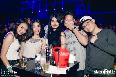 Quintino Live ที่ร้าน โบน คลับ, พัทยาเหนือ — photo 20