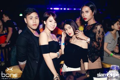 Quintino Live ที่ร้าน โบน คลับ, พัทยาเหนือ — photo 21
