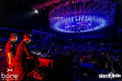 Quintino Live ที่ร้าน โบน คลับ, พัทยาเหนือ — photo 23