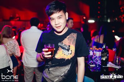 Quintino Live ที่ร้าน โบน คลับ, พัทยาเหนือ — photo 26