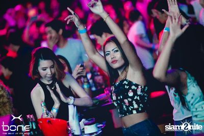 Quintino Live ที่ร้าน โบน คลับ, พัทยาเหนือ — photo 38