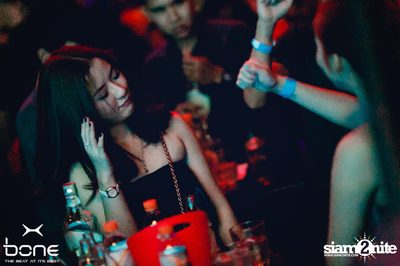 Quintino Live ที่ร้าน โบน คลับ, พัทยาเหนือ — photo 41