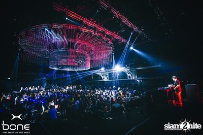 Quintino Live ที่ร้าน โบน คลับ, พัทยาเหนือ — photo 42