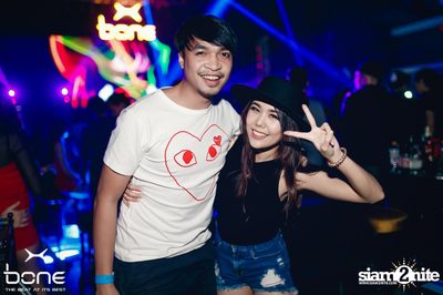 Quintino Live ที่ร้าน โบน คลับ, พัทยาเหนือ — photo 44