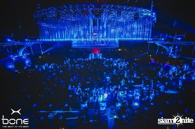 Quintino Live ที่ร้าน โบน คลับ, พัทยาเหนือ — photo 49