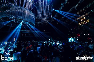 Quintino Live ที่ร้าน โบน คลับ, พัทยาเหนือ — photo 64