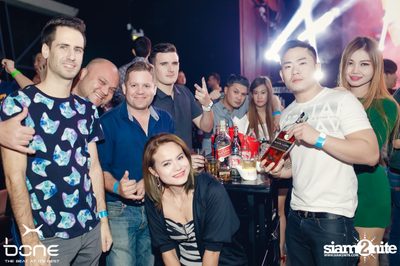 Quintino Live ที่ร้าน โบน คลับ, พัทยาเหนือ — photo 89