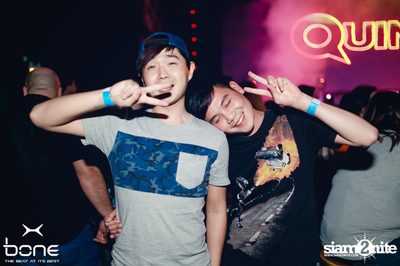Quintino Live ที่ร้าน โบน คลับ, พัทยาเหนือ — photo 90
