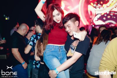 Quintino Live ที่ร้าน โบน คลับ, พัทยาเหนือ — photo 92