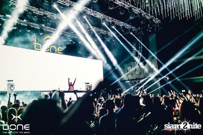 Quintino Live ที่ร้าน โบน คลับ, พัทยาเหนือ — photo 96