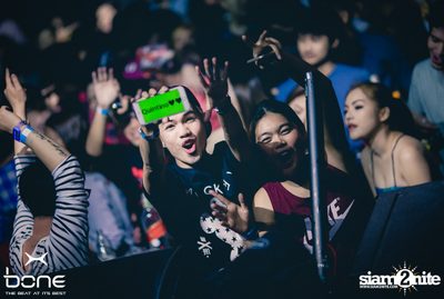 Quintino Live ที่ร้าน โบน คลับ, พัทยาเหนือ — photo 102