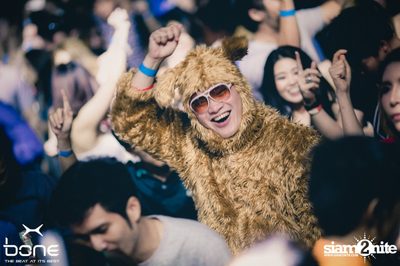 Quintino Live ที่ร้าน โบน คลับ, พัทยาเหนือ — photo 103