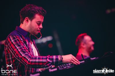 Quintino Live ที่ร้าน โบน คลับ, พัทยาเหนือ — photo 107