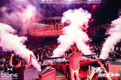 Quintino Live ที่ร้าน โบน คลับ, พัทยาเหนือ — photo 118
