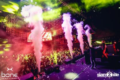 Quintino Live ที่ร้าน โบน คลับ, พัทยาเหนือ — photo 119