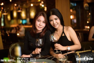 Seenspace Invasion ที่ร้าน Clouds, Fat'R Gut'z และ BREW Beers & Ciders — photo 6