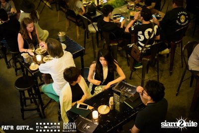 Seenspace Invasion ที่ร้าน Clouds, Fat'R Gut'z และ BREW Beers & Ciders — photo 9