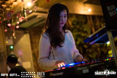 Seenspace Invasion ที่ร้าน Clouds, Fat'R Gut'z และ BREW Beers & Ciders — photo 20