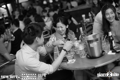 Seenspace Invasion ที่ร้าน Clouds, Fat'R Gut'z และ BREW Beers & Ciders — photo 25