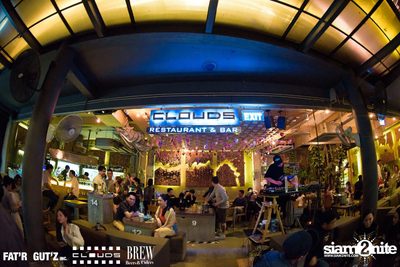 Seenspace Invasion ที่ร้าน Clouds, Fat'R Gut'z และ BREW Beers & Ciders — photo 36
