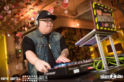 Seenspace Invasion ที่ร้าน Clouds, Fat'R Gut'z และ BREW Beers & Ciders — photo 77