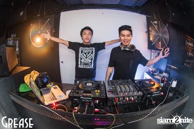 Thursday Night at Grease Bangkok, Sukhumvit Soi 49 — photo 53