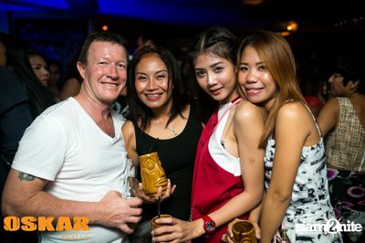 Winter Festival at Oskar Bistro, Sukhumvit 11 — photo 24