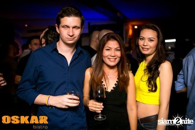 Winter Festival at Oskar Bistro, Sukhumvit 11 — photo 63