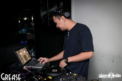 Friday Night at Grease Bangkok, Sukhumvit Soi 49 — photo 16