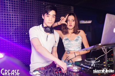 Saturday Night at Grease Bangkok, Sukhumvit Soi 49 — photo 16