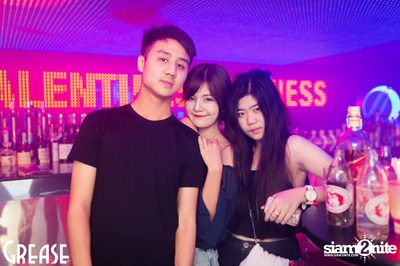 Saturday Night at Grease Bangkok, Sukhumvit Soi 49 — photo 27