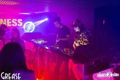 Saturday Night at Grease Bangkok, Sukhumvit Soi 49 — photo 34
