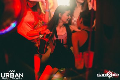 THAMMATAI นำเสนอ Urban Pool Party ที่ โซฟิเทล โซ — photo 217