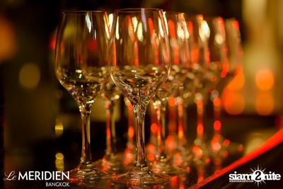 Single? Mingle! Valentine's Pool Party ที่ เลอ เมอริเดียน — photo 75