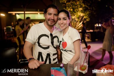 Single? Mingle! Valentine's Pool Party ที่ เลอ เมอริเดียน — photo 85