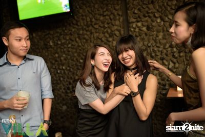 Ae Jirakorn Live on Valentine's Day at Funky Villa — photo 10